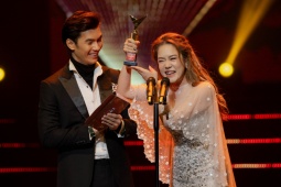 Phim - &quot;Cuộc đời vẫn đẹp sao&quot; trắng tay, Nhan Phúc Vinh thắng giải VTV Awards