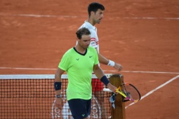 Thể thao - Nadal đáp trả khi bị tiết lộ "làm chiêu trò" và được ưu ái ở Roland Garros