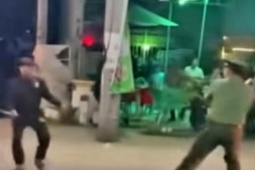 Pháp luật - Khống chế đối tượng cầm dao tấn công người đi đường, chém Công an