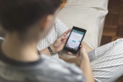 Pháp luật - Vết trượt dài của cô hoa hậu tuổi teen: Những tin nhắn kỳ lạ