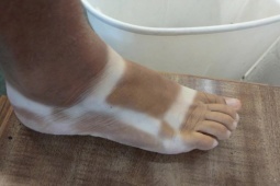 Cười 24H - Những bức ảnh toát ra sự bế tắc "trời không thấu, đất không hay"