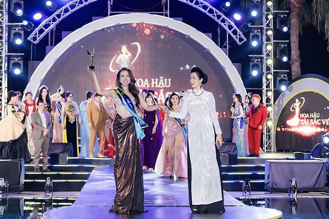Nguyễn Thị Bích Ngọc: Từ người mẫu ảnh đến Hoa hậu Tài sắc Việt 2023 - 1