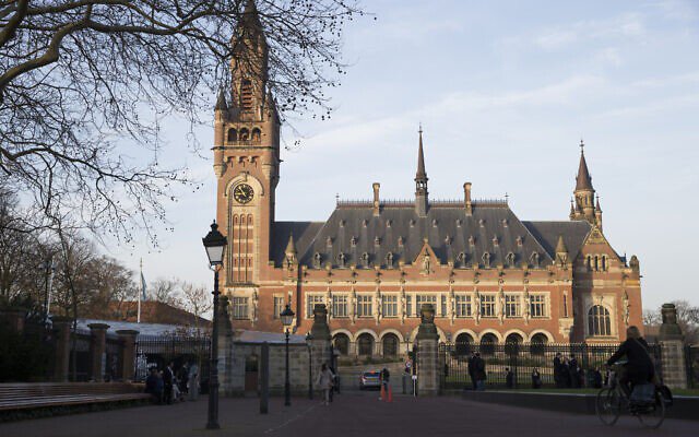 Tòa án Công lý Quốc tế (ICJ) ở The Hague (Hà Lan). Ảnh: AP