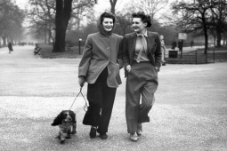 Thời trang - Phong cách "Hot girl đi bộ" là gì?