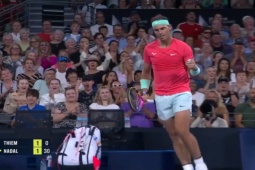 Thể thao - Nadal bứt tốc như thời đỉnh cao, bỏ nhỏ tinh tế gây sững sờ làng tennis