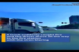 Phi thường - kỳ quặc - Clip: Ô tô tải cháy phừng phừng phi thẳng vào sân trụ sở cứu hỏa