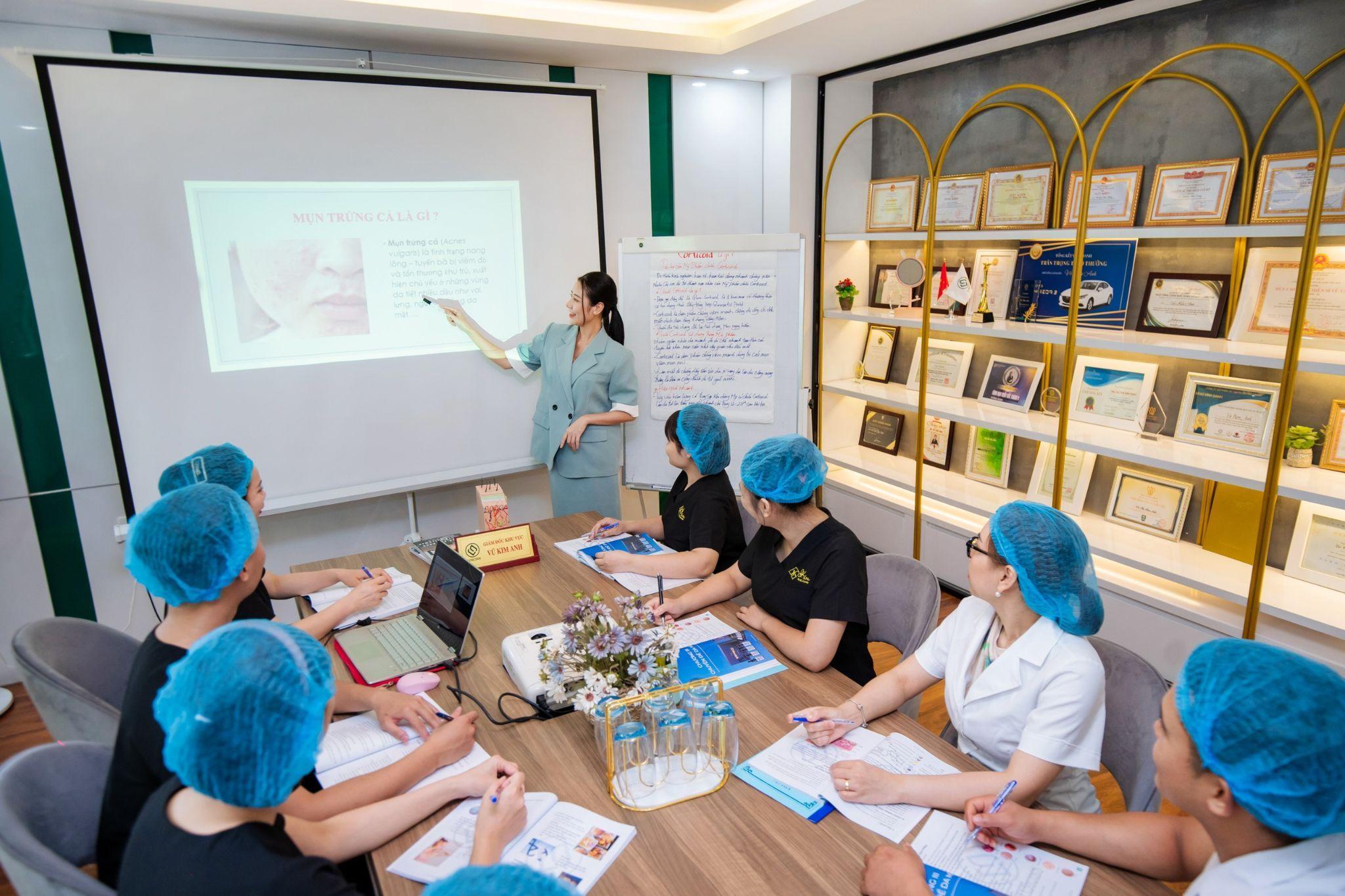 Vũ Kim Anh - Người phụ nữ mạnh mẽ với mong muốn trao đi giá trị thẩm mỹ đến nhiều người - 3