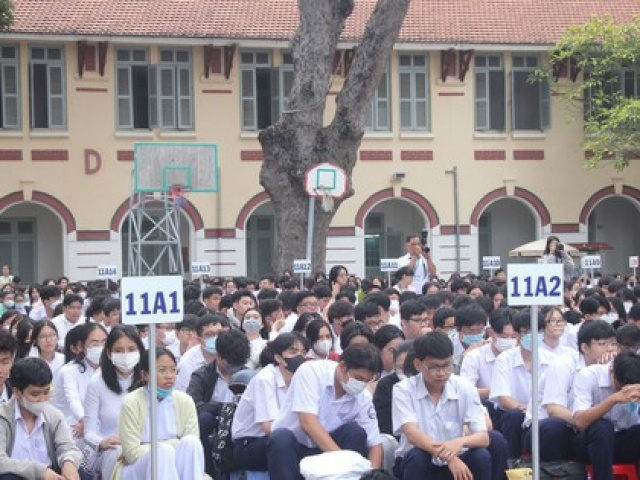 Giáo dục - du học - TP HCM sẽ hoàn trả học phí đã tạm thu trước ngày 31-1