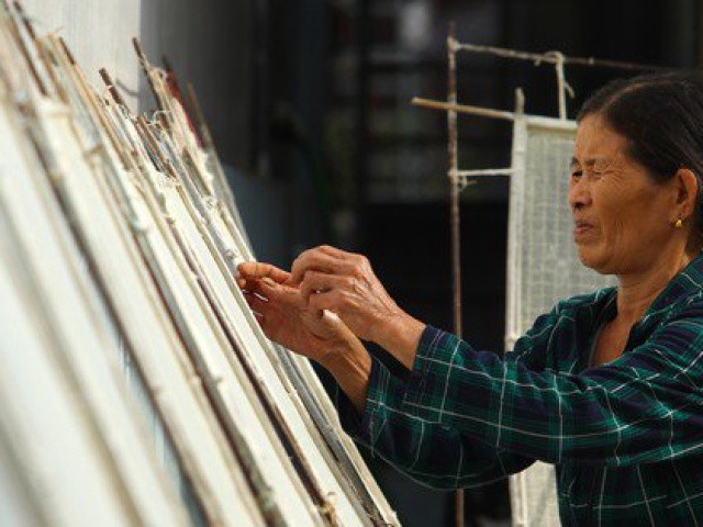 Làng nghề duy nhất ở xứ Nghệ làm giấy dó thủ công
