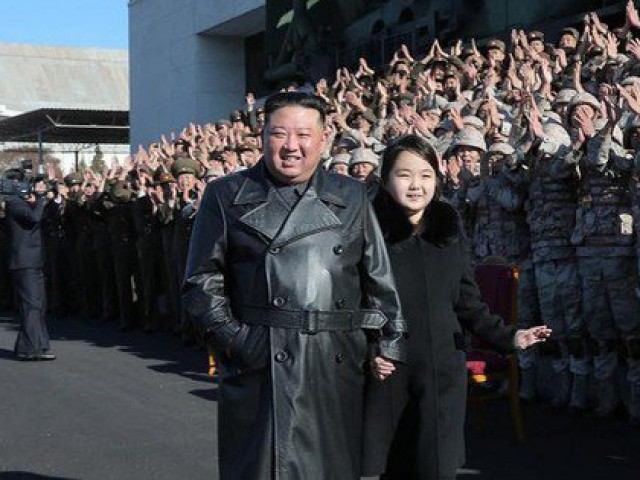 Con gái ông Kim Jong-un được gọi là “Tướng quân Sao mai“
