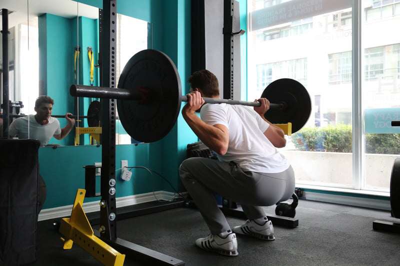 11 lợi ích của squats sẽ cải thiện thể lực tổng thể của bạn - 3