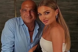 Bạn trẻ - Cuộc sống - Nàng 27 tuổi khoe hạnh phúc bên chàng 57 tuổi