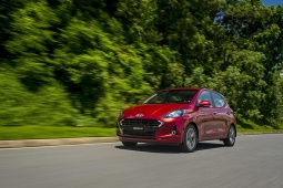 Tin tức ô tô - Giá xe Hyundai Grand i10 niêm yết và lăn bánh tháng 1/2024