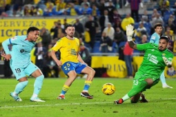 Bóng đá - Barca ra mắt thần đồng được so sánh với Ro "béo": Bỏ lỡ cơ hội mười mươi