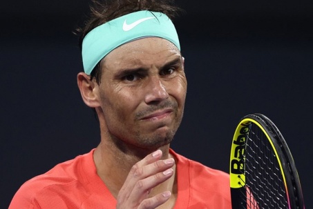 Nadal thua trận ở Brisbane, bỏ ngỏ khả năng dự Australian Open