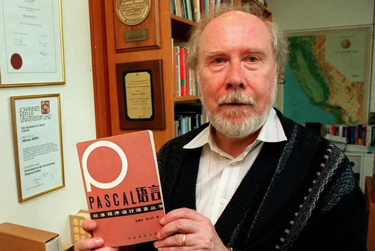 Niklaus Wirth là người sáng tạo ra ngôn ngữ lập trình Pascal vào năm 1970.