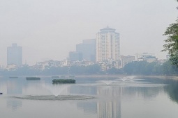 Tin tức trong ngày - Ngắm Hà Nội mờ ảo trong sương mù sáng cuối tuần