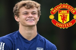 Bóng đá - MU chi 60 triệu euro nâng cấp hàng thủ: "Hòn đá tảng" 1m94 gây sốt Serie A