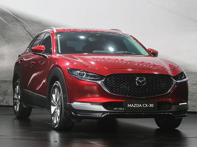 Giá xe Mazda CX-30 niêm yết và lăn bánh tháng 1/2024