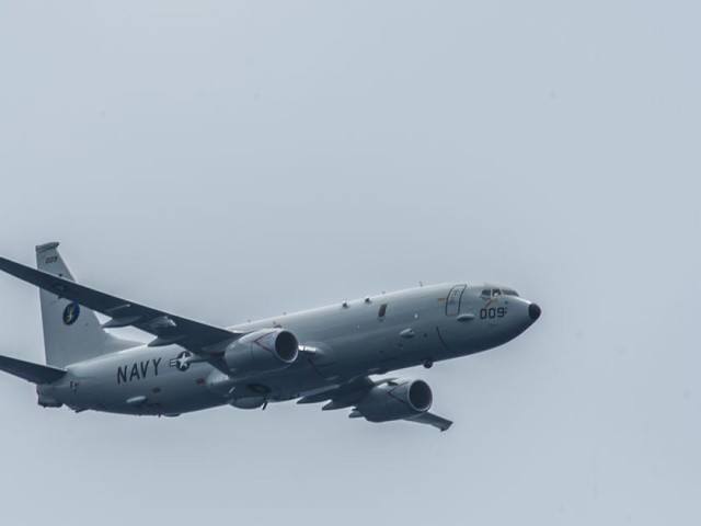 Máy bay Mỹ, Trung Quốc cùng xuất hiện ở eo biển Đài Loan