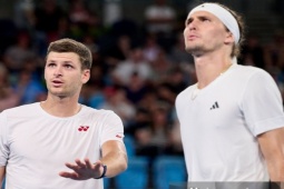Thể thao - United Cup: Zverev - Hurkacz "quần" nhau hơn 3 tiếng, tranh vô địch nghẹt thở