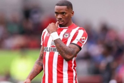 Bóng đá - Ivan Toney 100 triệu bảng ghi hat-trick trước ngày trở lại, Brentford lo mất "ngọc quý"