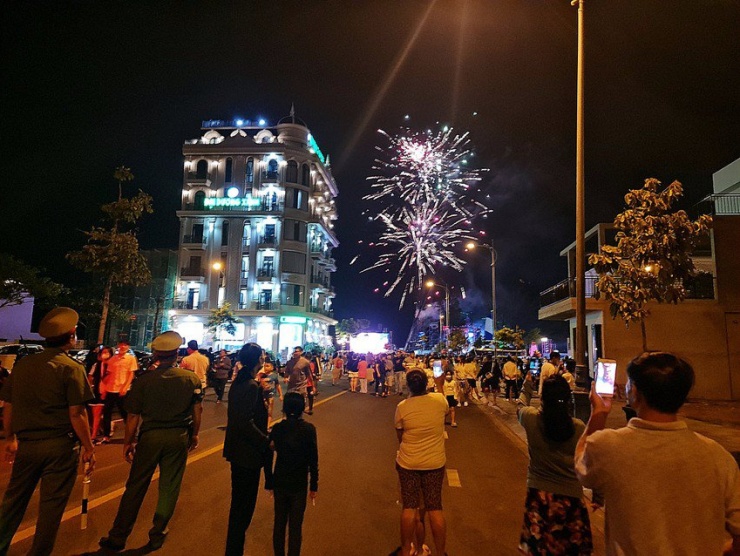 Bình Thuận: Bắn pháo hoa tại 5 điểm trong đêm Giao thừa Giáp Thìn - 2