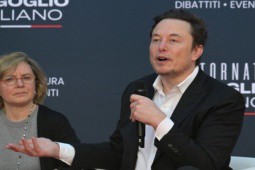 Tỷ phú Elon Musk nêu quan điểm về người ngoài hành tinh