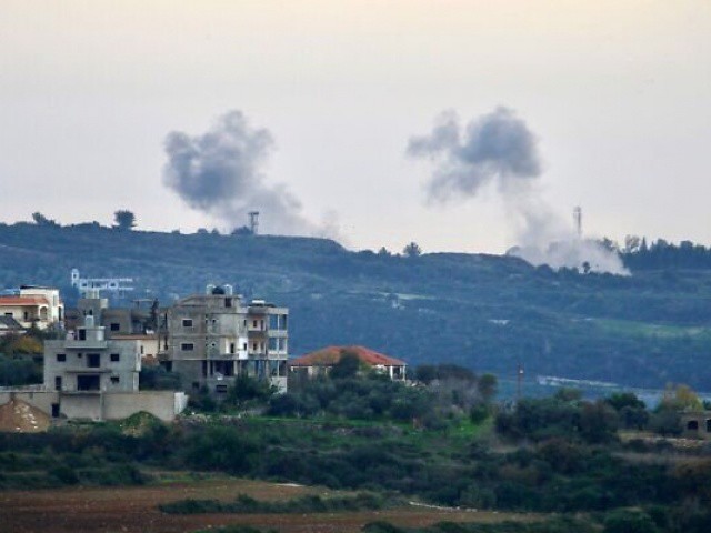 Hezbollah nã hơn 60 quả rocket vào căn cứ quân sự Israel