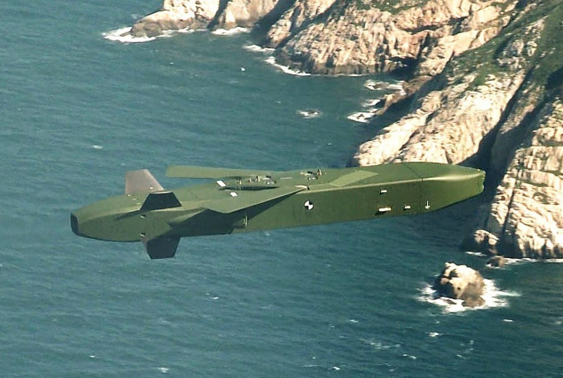 Taurus là mẫu tên lửa hành trình tầm xa phóng từ máy bay của Đức.