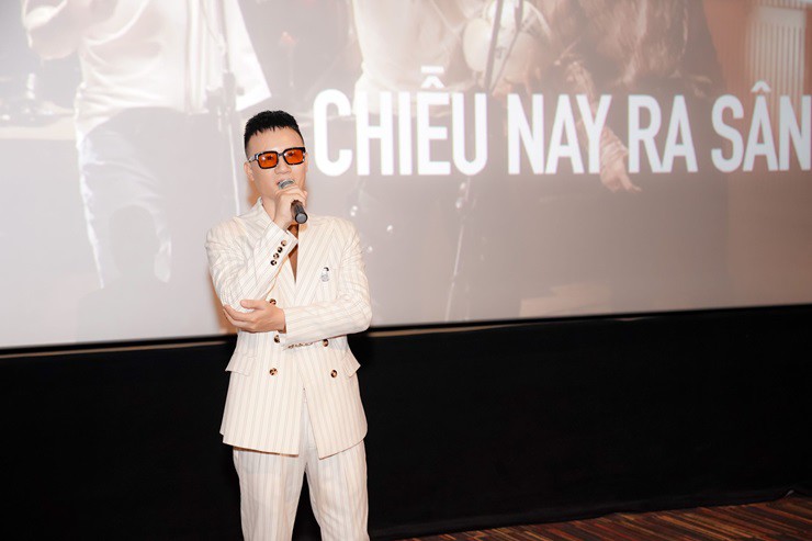 Ca sĩ Hoàng Bách ra mắt bài hát “tiếp lửa” ĐT Việt Nam ở Asian Cup 2024