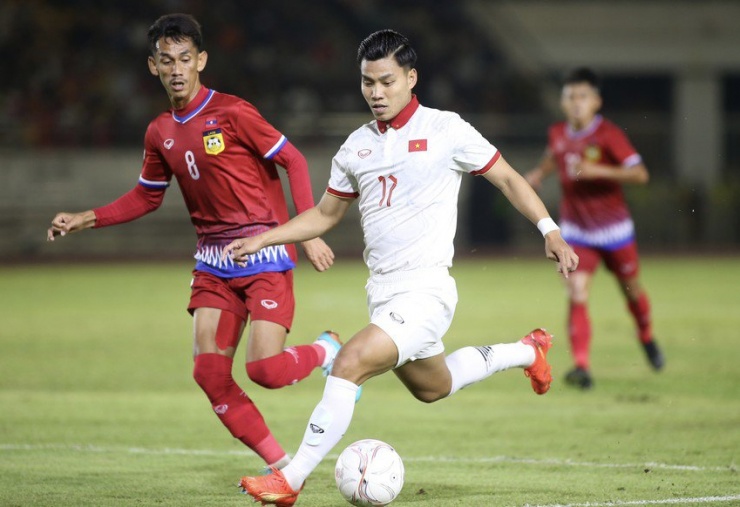 Văn Thanh và đồng đội vừa có buổi cập nhật luật chơi ở Asian Cup để tránh những thói quen đáng tiếc thường gặp tại V-League. Ảnh: ANH PHƯƠNG.