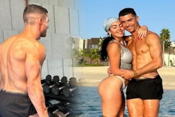 Bóng đá - Ronaldo cơ bắp cuồn cuộn & tạo dáng bên bạn gái nóng bỏng, chờ "mưa giải thưởng"
