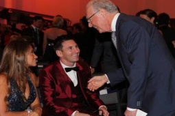 Bóng đá - Messi gửi thông điệp đặc biệt sau khi "Hoàng đế" Beckenbauer qua đời