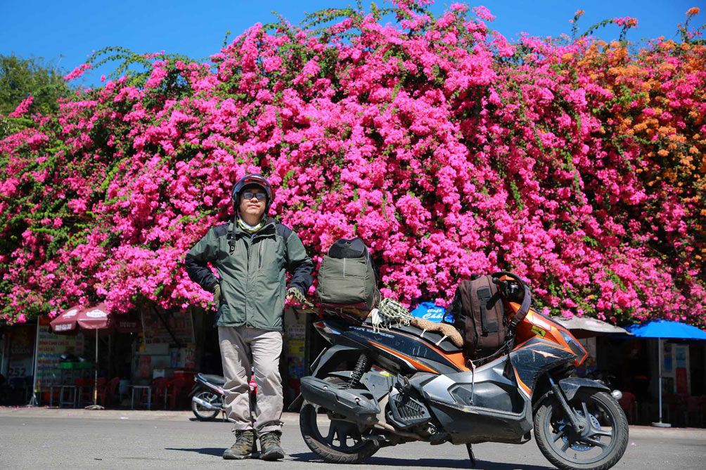 Vẻ đẹp "gây mê" của ngôi nhà hoa giấy "khổng lồ" ở Phan Thiết - 1