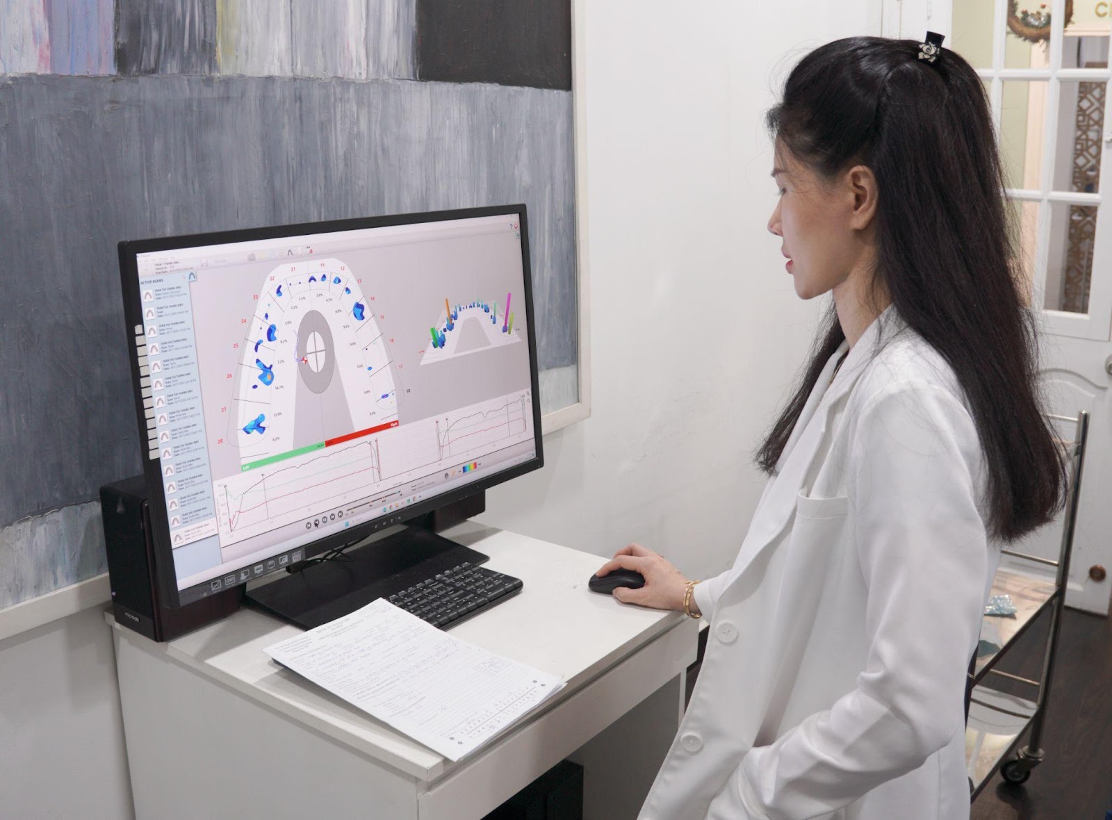 Từ năm 2018, Platinum Dental Group đã tiên phong ứng dụng công nghệ khớp cắn kỹ thuật số Tscan với chi phí đầu tư hàng trăm triệu.