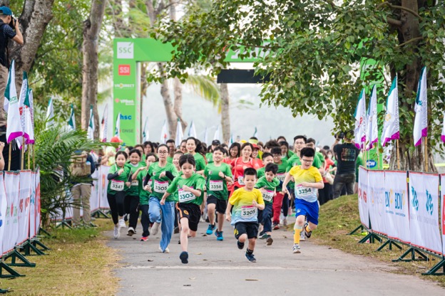 Gần 1.300 vận động viên tham dự giải chạy “SSC Run – Hướng tới tương lai” - 4