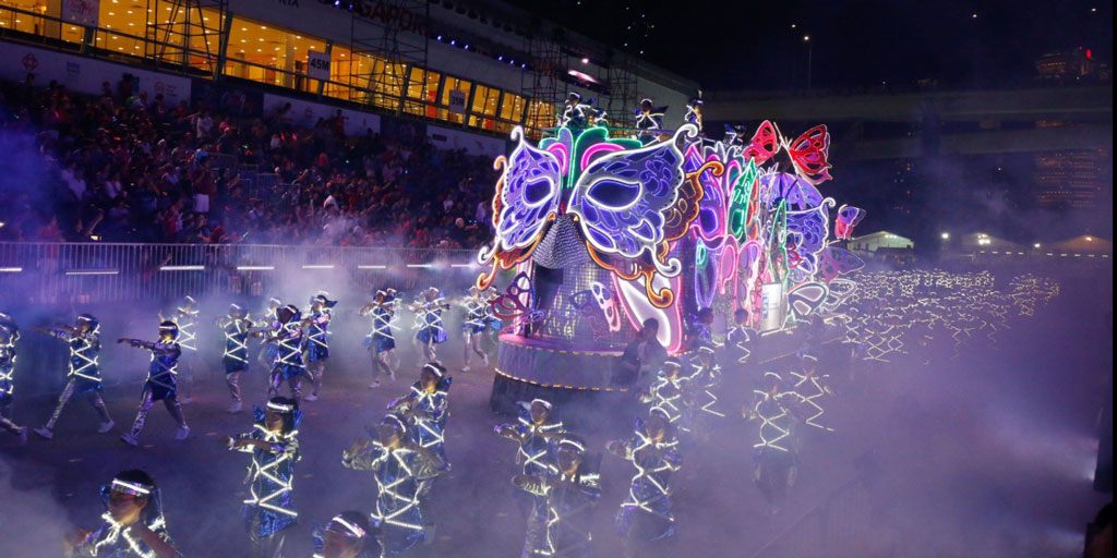 Lễ hội sôi động nhất vào dịp Tết Nguyên Đán ở Singapore, du khách ùn ùn kéo tới