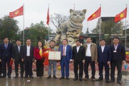 Khen thưởng chủ nhân linh vật mèo nhận ”mưa lời khen” ở Quảng Trị