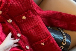 Thời trang - 10 set đồ màu đỏ giúp bạn tự tin chơi Tết