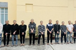 Pháp luật - Nhóm thanh thiếu niên mang hung khí thấy ai ‘ngứa mắt’ là đánh