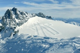 Thời trang - Moncler Grenoble sẽ trình diễn bộ sưu tập ở núi St. Moritz