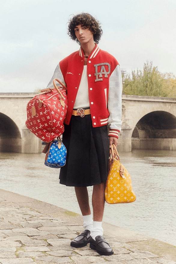 Louis Vuitton đưa sự phô trương tới Paris - 9