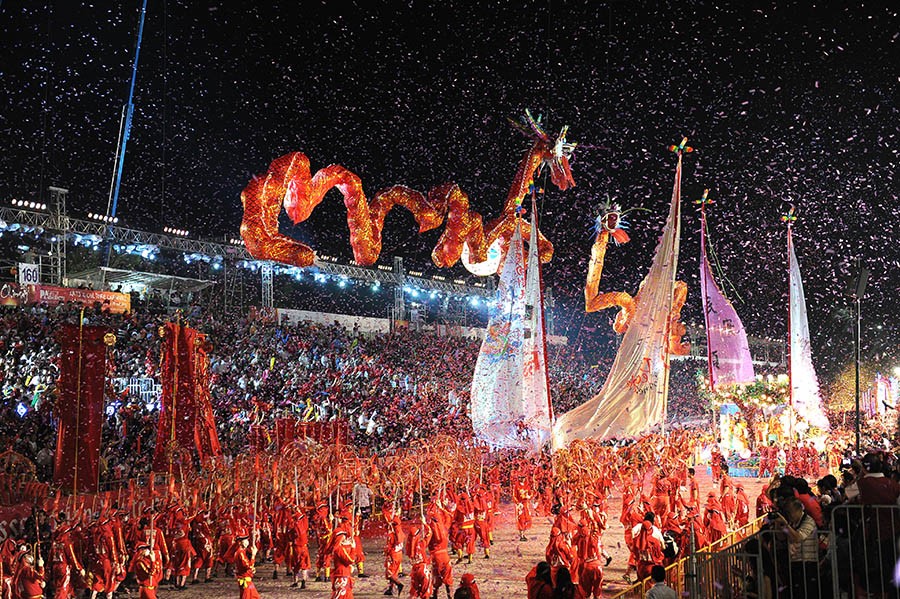 Lễ hội sôi động nhất vào dịp Tết Nguyên Đán ở Singapore, du khách ùn ùn kéo tới - 7