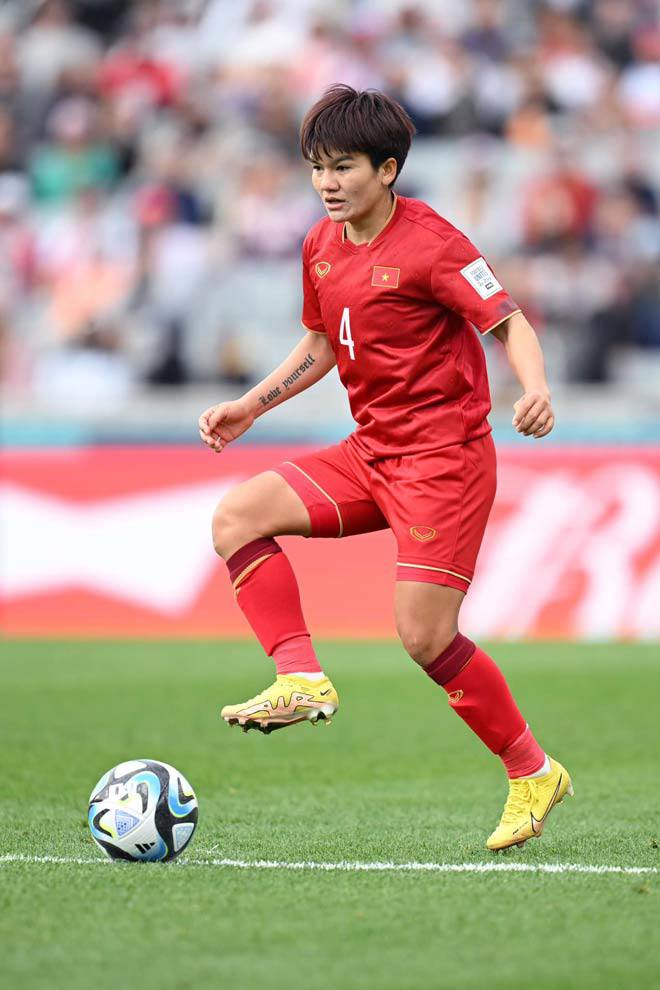 Trần Thu là hậu vệ xuất sắc của tuyển nữ Việt Nam&nbsp;