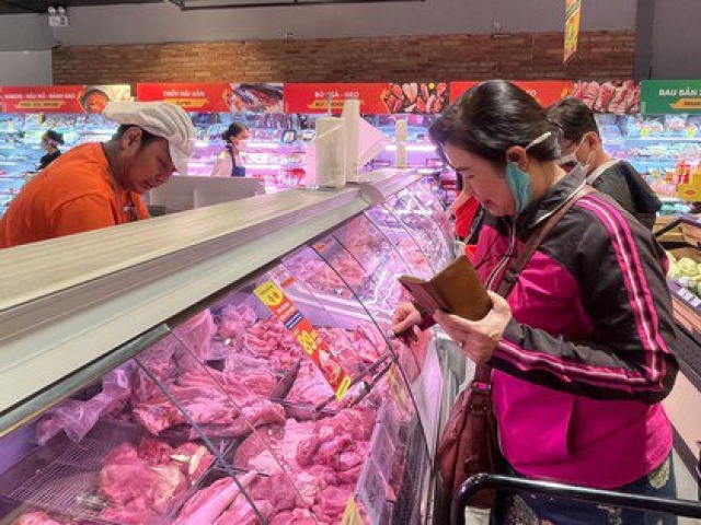 Thị trường - Tiêu dùng - Thịt heo ế chưa từng thấy