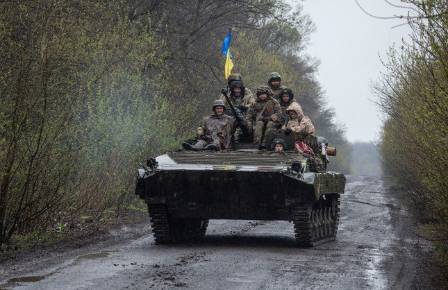 Lực lượng Ukraine ở miền đông nước này. Ảnh: Reuters