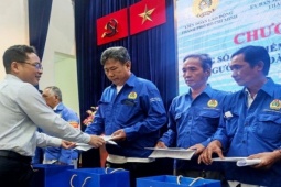 Tin tức trong ngày - Thẻ BHYT: “Phao cứu sinh” cho những người khó khăn