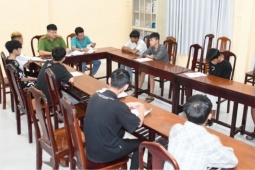 Pháp luật - Nam sinh lớp 10 bị nhóm 12 người đánh bất tỉnh