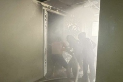 Tin tức trong ngày - Cháy căn hộ tầng 18 chung cư ở TPHCM, người dân hốt hoảng tháo chạy